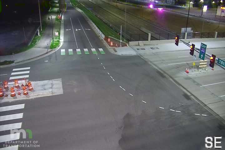 I-494 WB @ Portland Ave N-S (N Intersection) live camera view