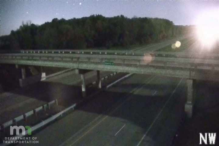 I-35 NB @ 530th St (Co Rd 3 - MP 162.2) live camera view