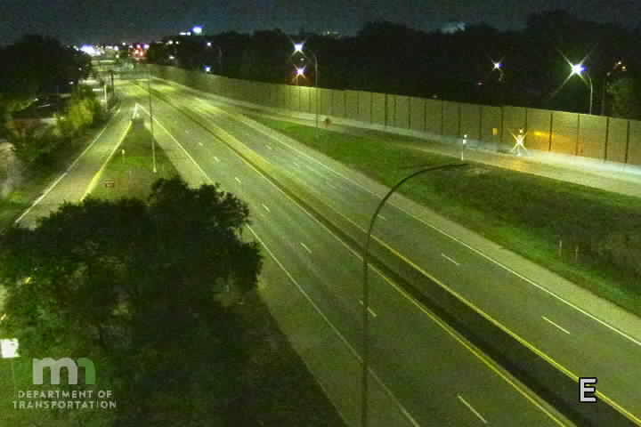 T.H.62 WB @ Xerxes Ave live camera view