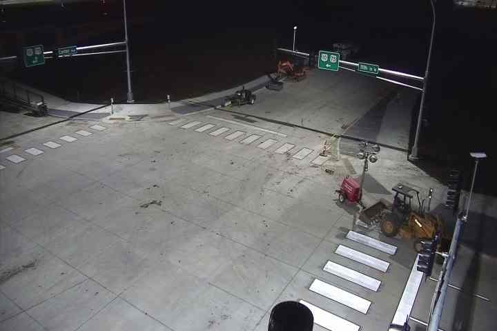 T.H.10 @ 11th St live camera view