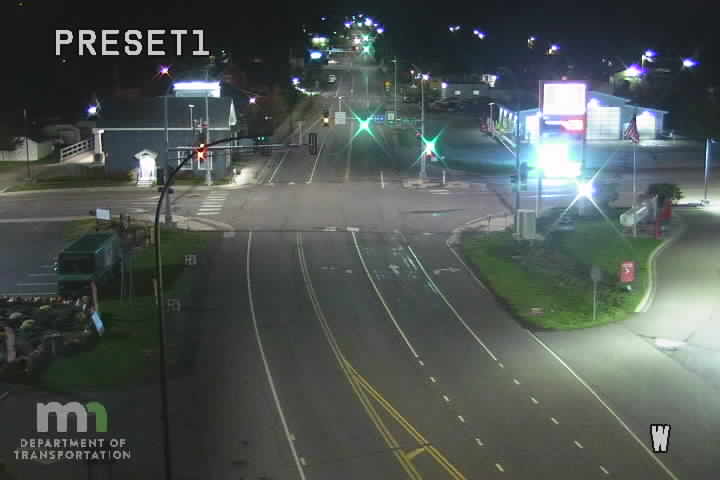 T.H.61 EB @ 4th St live camera view