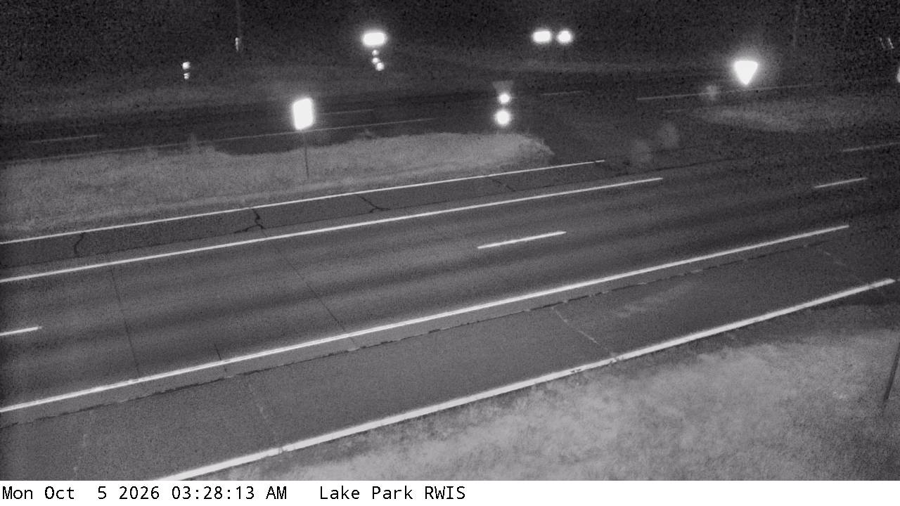 U.S.10 (Lake Park - MP 32) View 2 live camera view