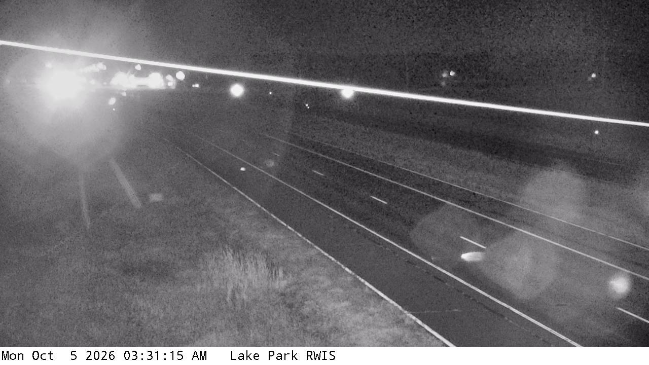 U.S.10 (Lake Park - MP 32) View 3 live camera view
