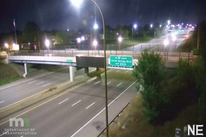 I-94 EB @ Victoria St live camera view