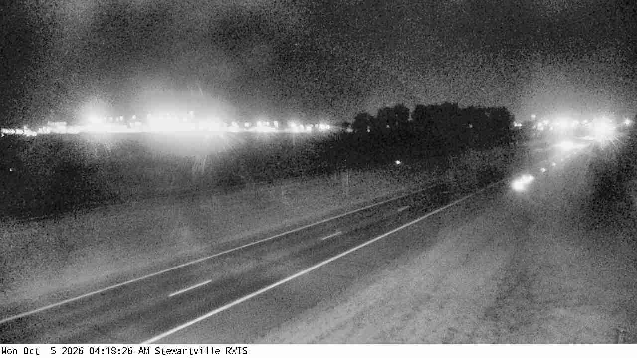 U.S.63 (Stewartville - MP 32) View 2 live camera view