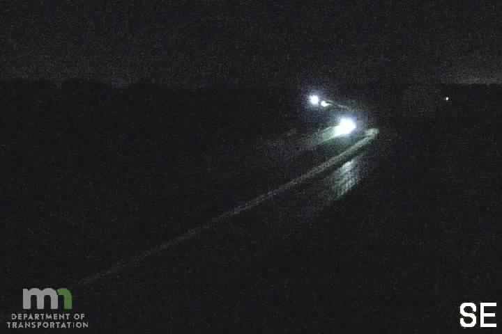 I-35 SB (MP 74.3) live camera view