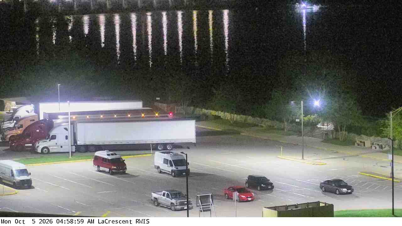 I-90 EB (La Crescent - MP 276.4) View 5 live camera view