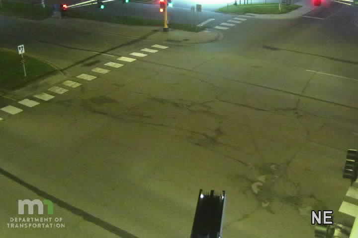 T.H.47 SB @ 53rd Ave live camera view