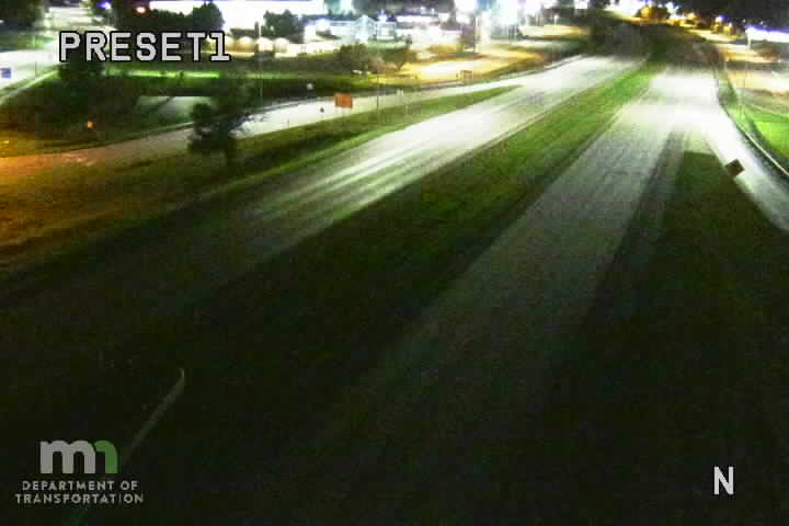 I-35 NB @ Co Rd 50 (Kenwood Trl) live camera view