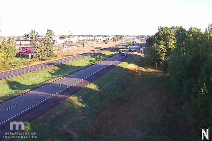 I-35 NB S of T.H.95 (MP 147.2) live camera view