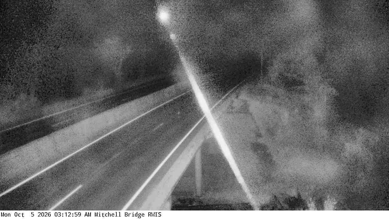 U.S.169 (Michell Bridge - MP 343) View 1 live camera view