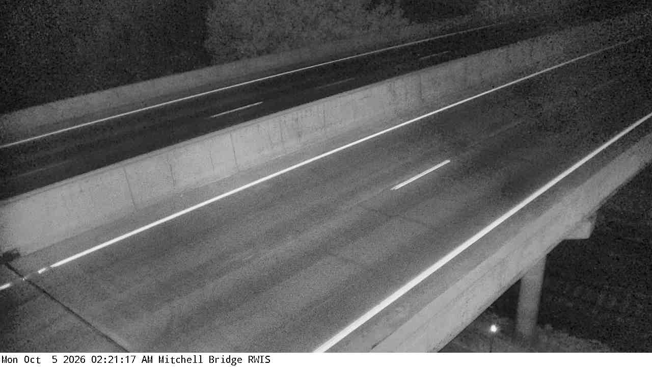 U.S.169 (Michell Bridge - MP 343) View 3 live camera view