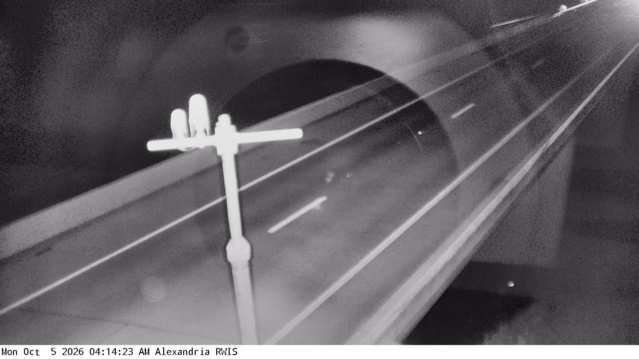 I-94 (Alexandria - MP 104) View 4 live camera view