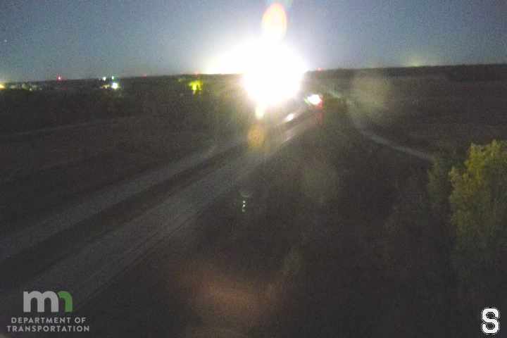 I-35 SB (MP 71.9) live camera view