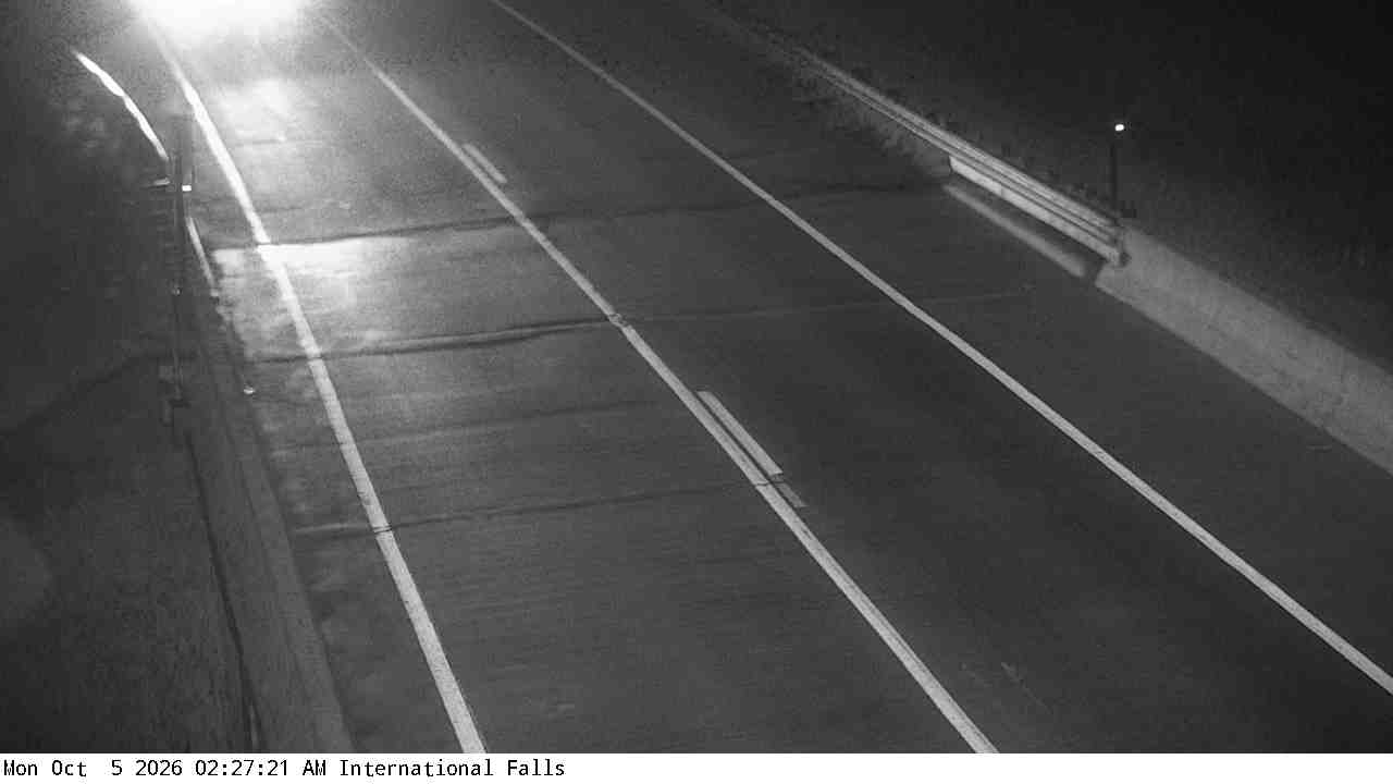 T.H.11 (International Falls) View 3 live camera view