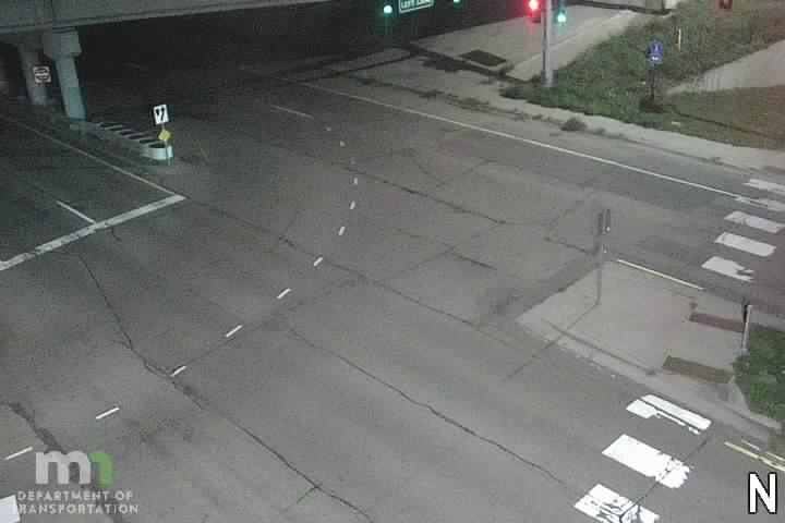 T.H.610 EB @ Coon Rapids Blvd SB live camera view