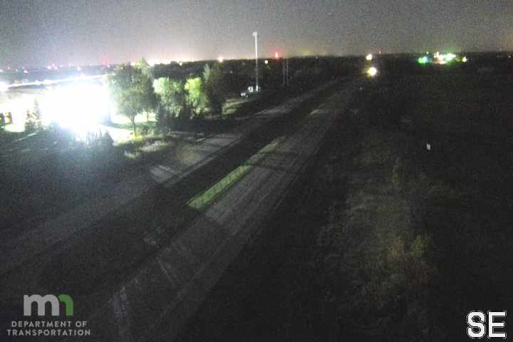 I-35 SB (MP 73.2) live camera view