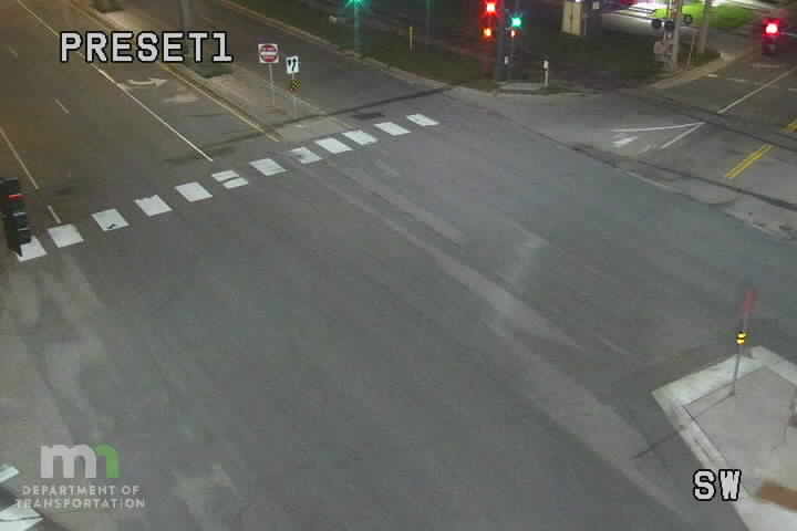 T.H.61 NB @ 7th St live camera view
