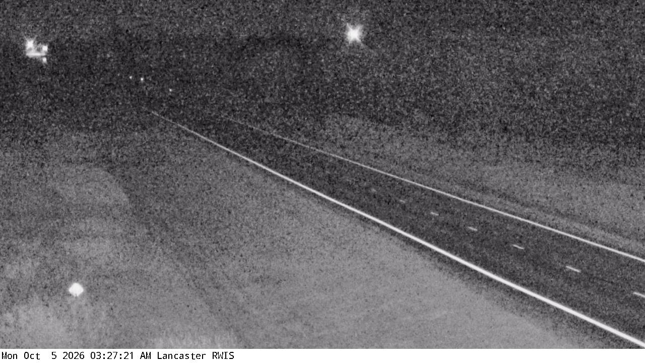 U.S.59 (Lancaster - MP 421.9) View 2 live camera view
