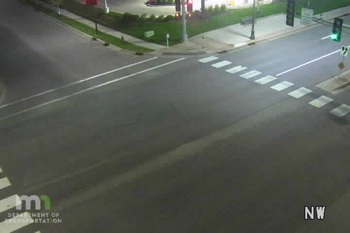 Robert St NB @ Crusader Ave live camera view