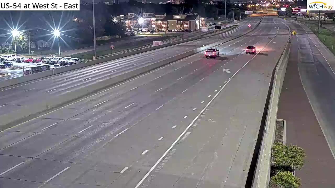 US-54 at West St live camera view