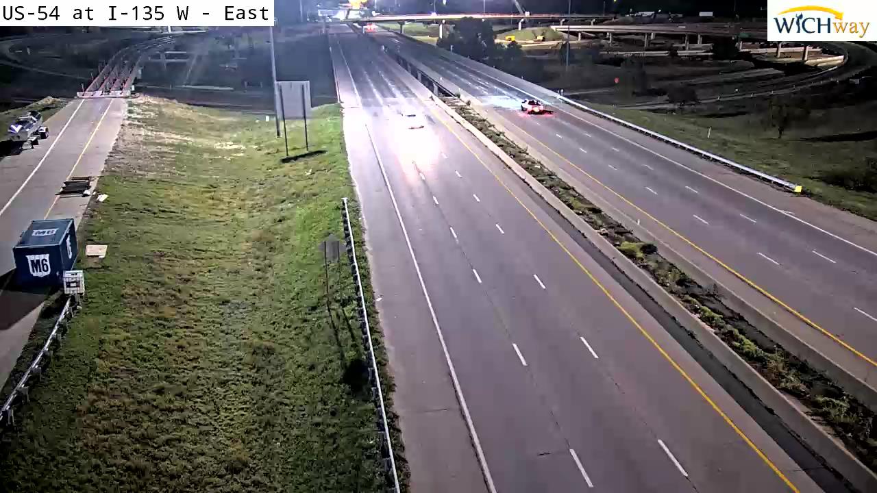 US-54 at I-135 W live camera view