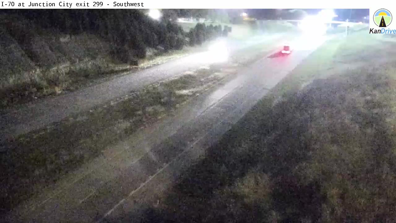 I-70 at Junction City (J Hill Rd.) Exit 299 live camera view