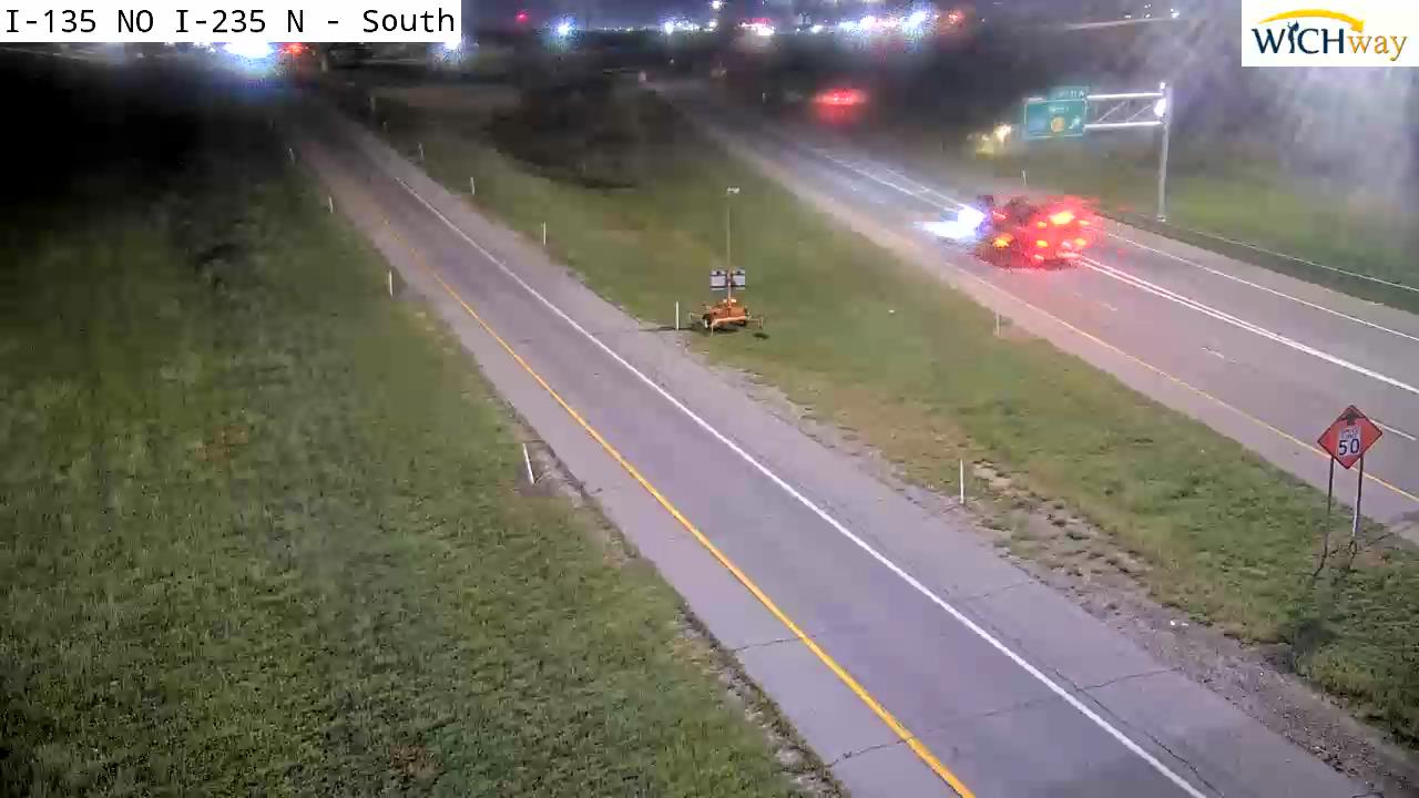 I-135 NO I-235 N live camera view