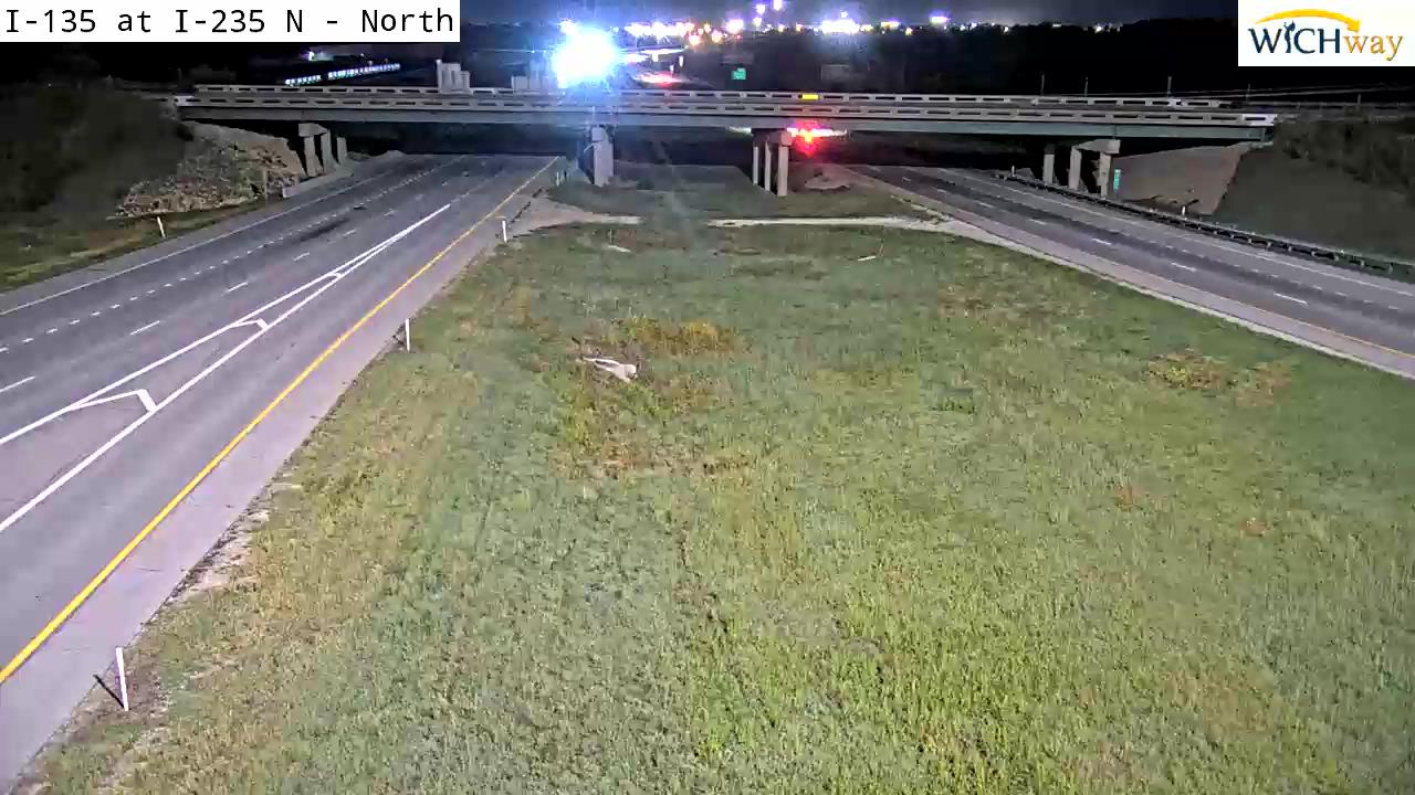 I-135 at I-235 N live camera view