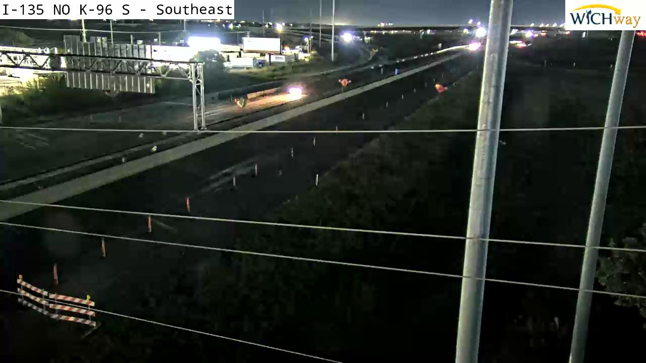 I-135 NO K-96 S live camera view