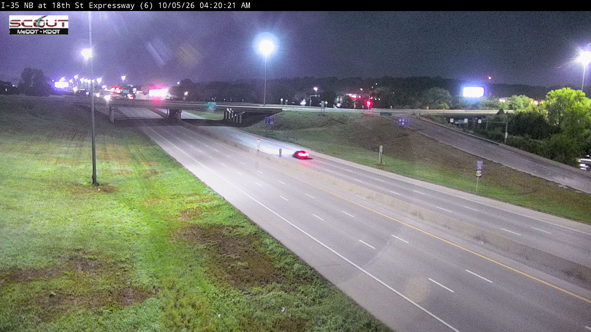 I-35 N @ 18th St Expressway live camera view