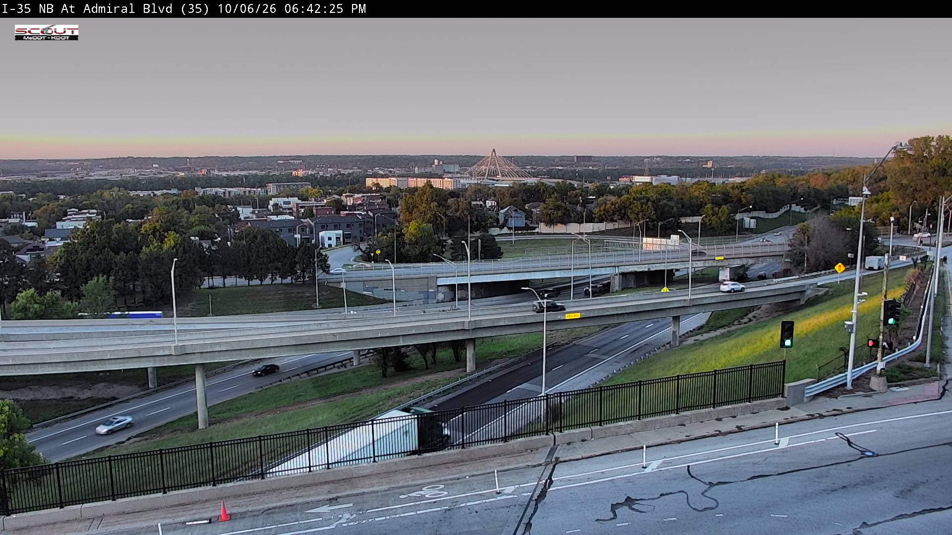 I-35 N @ Admiral Blvd live camera view