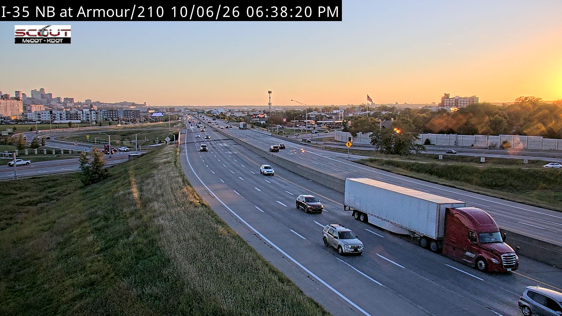 I-35 N @ Armour / 210 live camera view