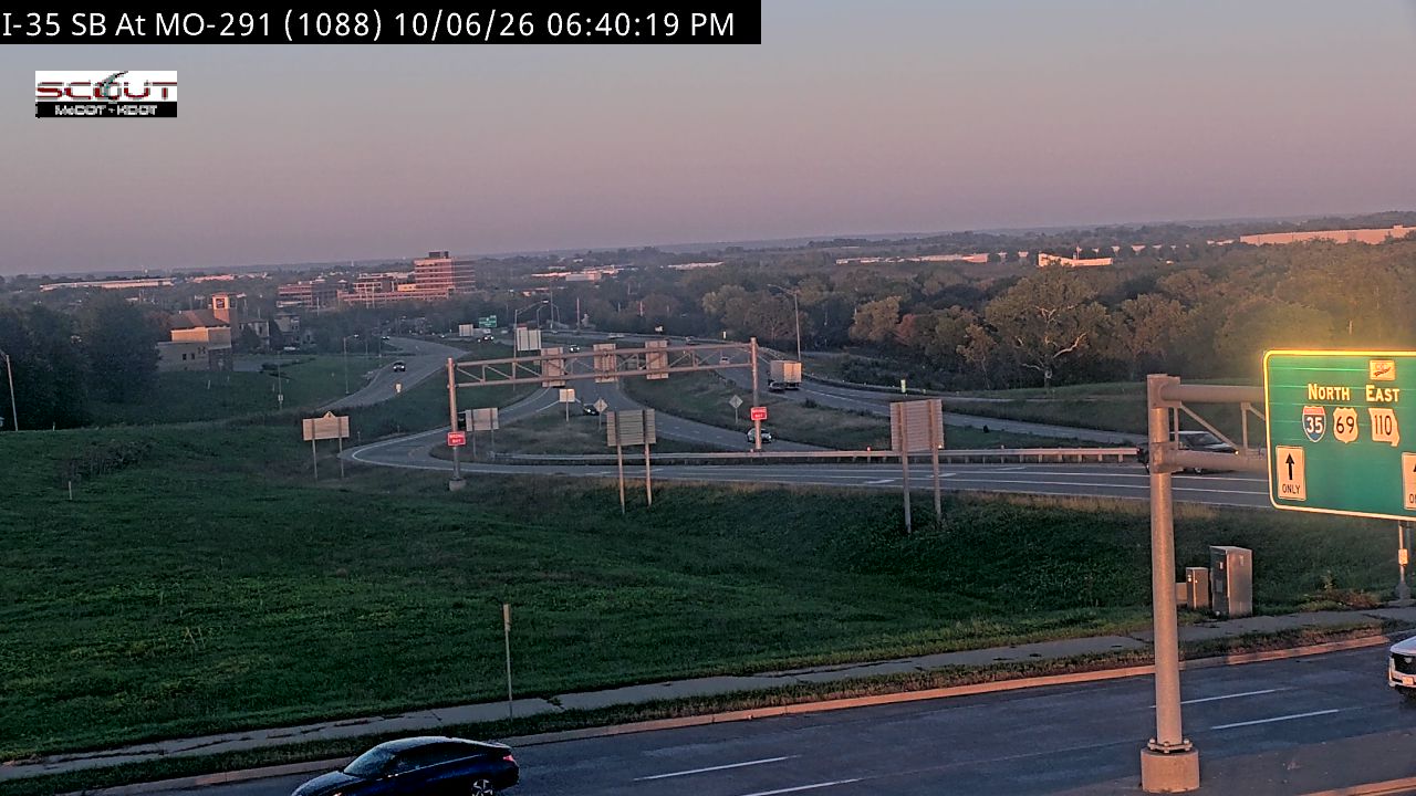 I-35 S @ 291 Highway live camera view