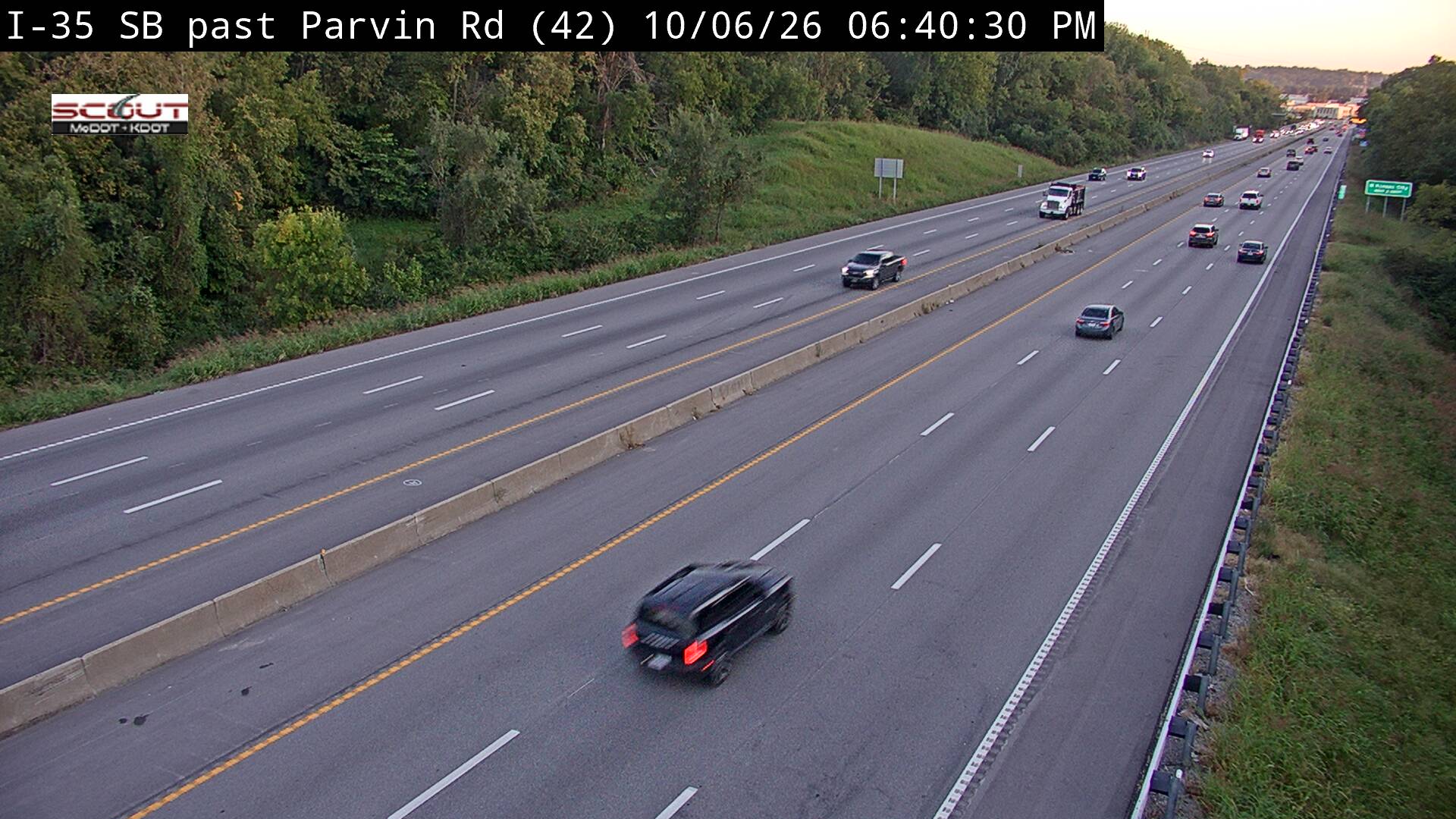 I-35 S @ South of Parvin Rd live camera view