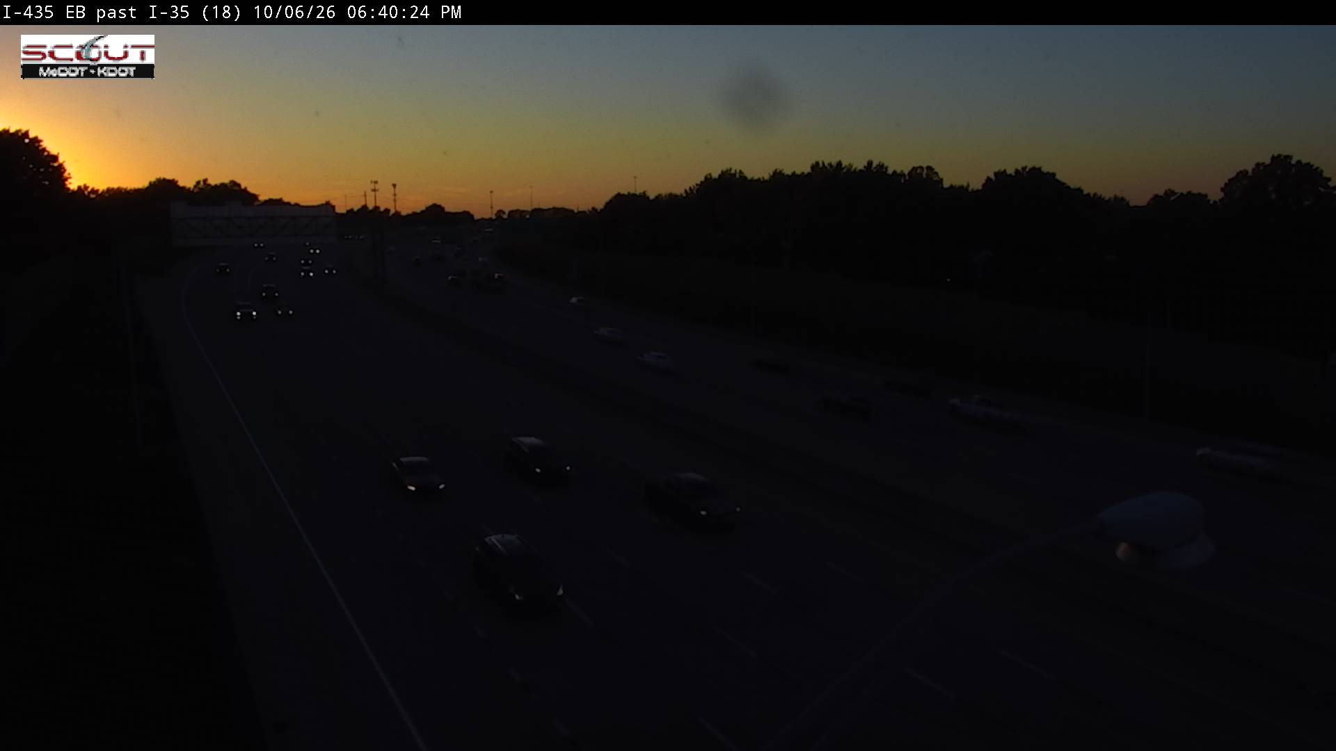 I-435 E @ E OF I-35 live camera view