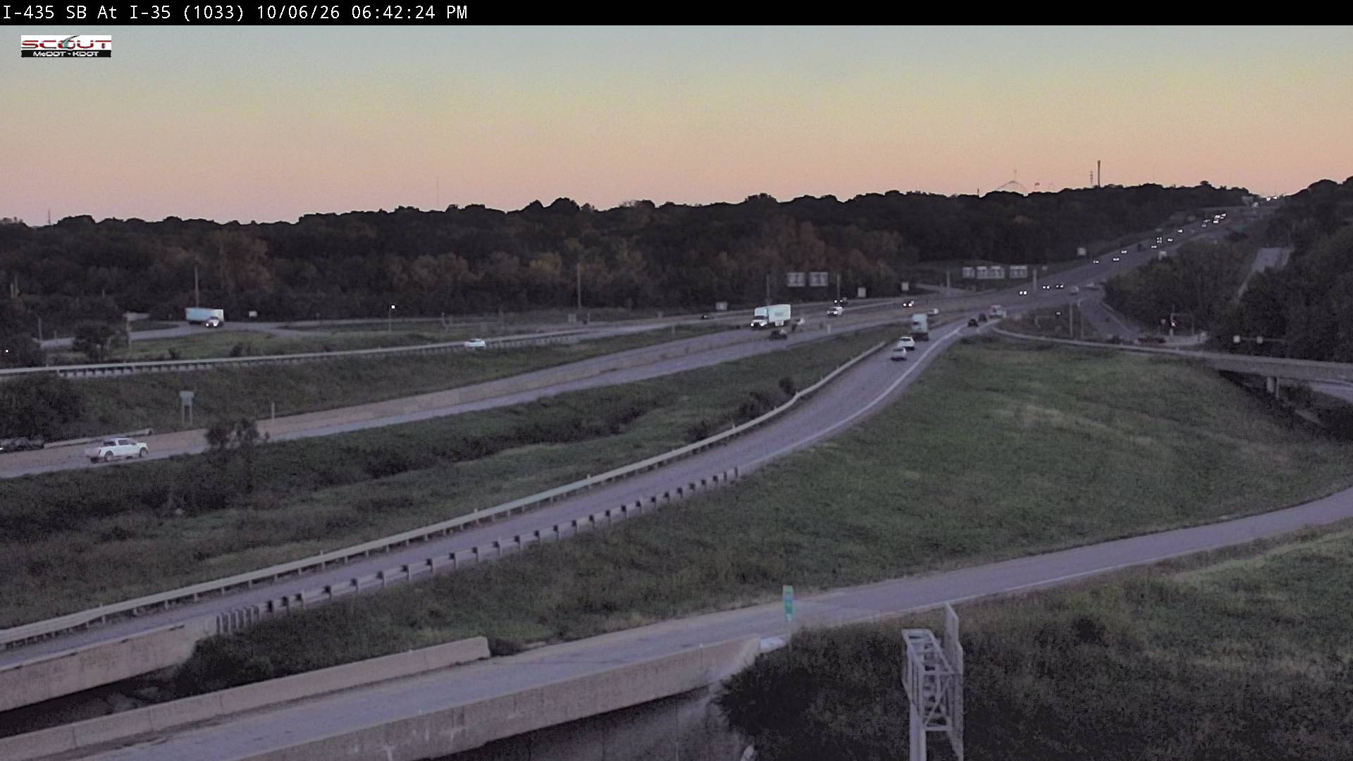 I-435 S @ at I-35 live camera view