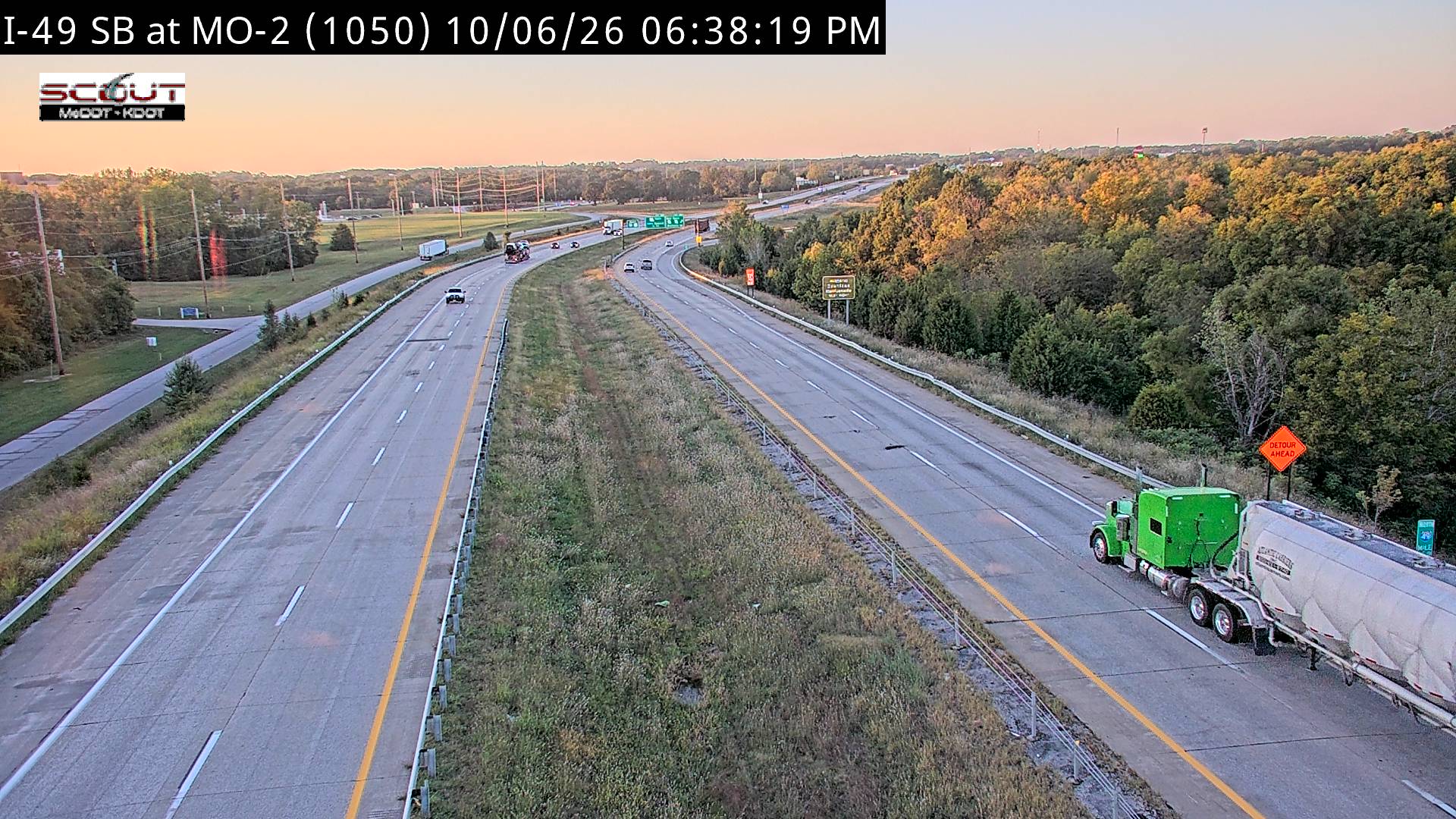 I-49 S @ S of Mo-2 live camera view