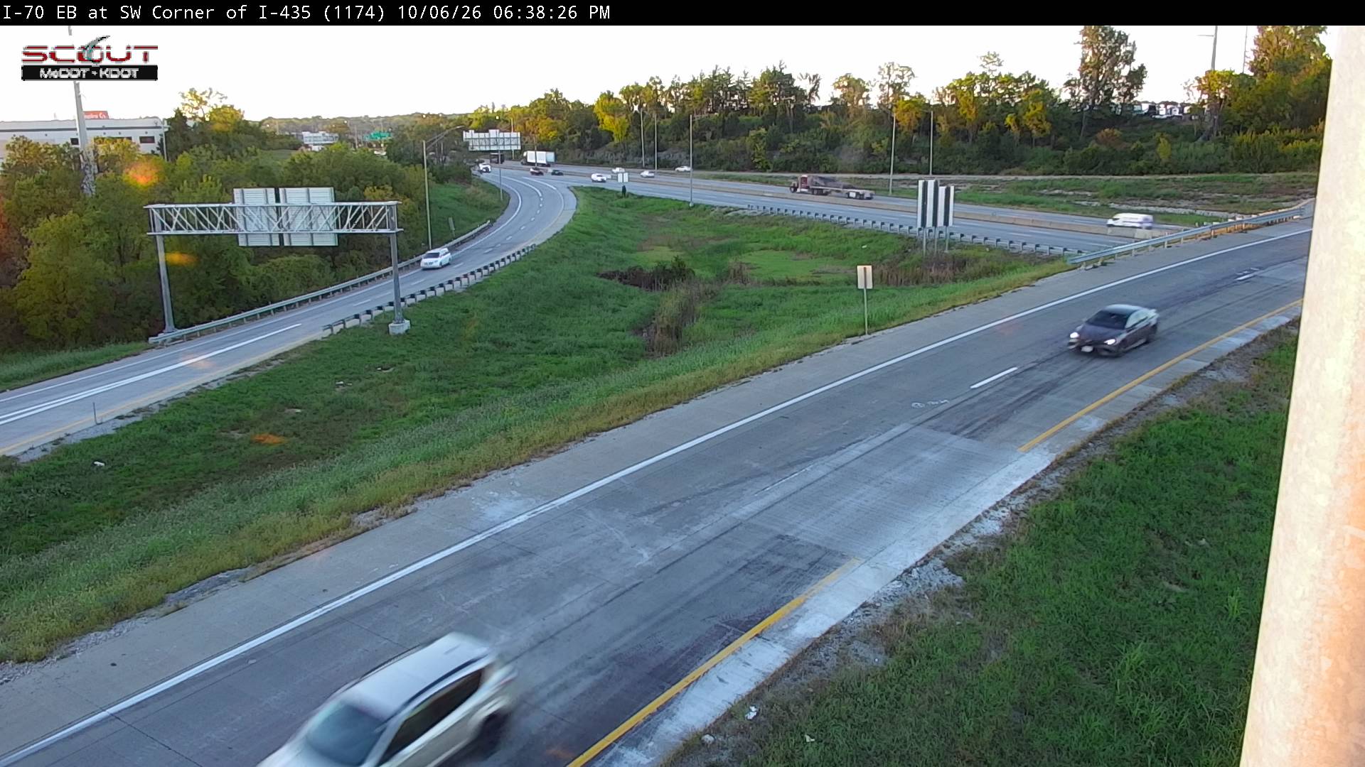 I-70 EB @ SW Corner of I-435 live camera view