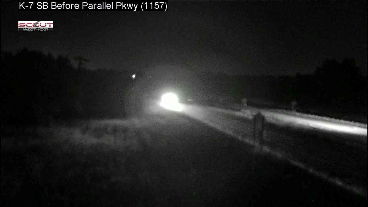 K-7 S @ N of Parallel Pkwy live camera view