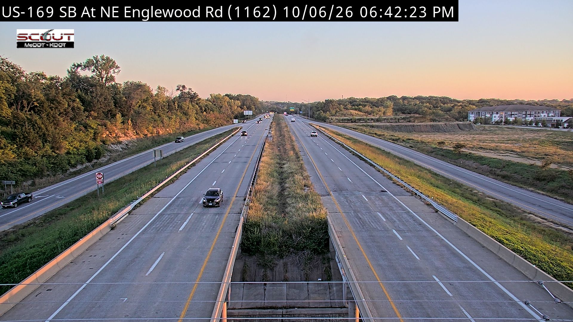 US-169 SB @ NE Englewood Rd live camera view