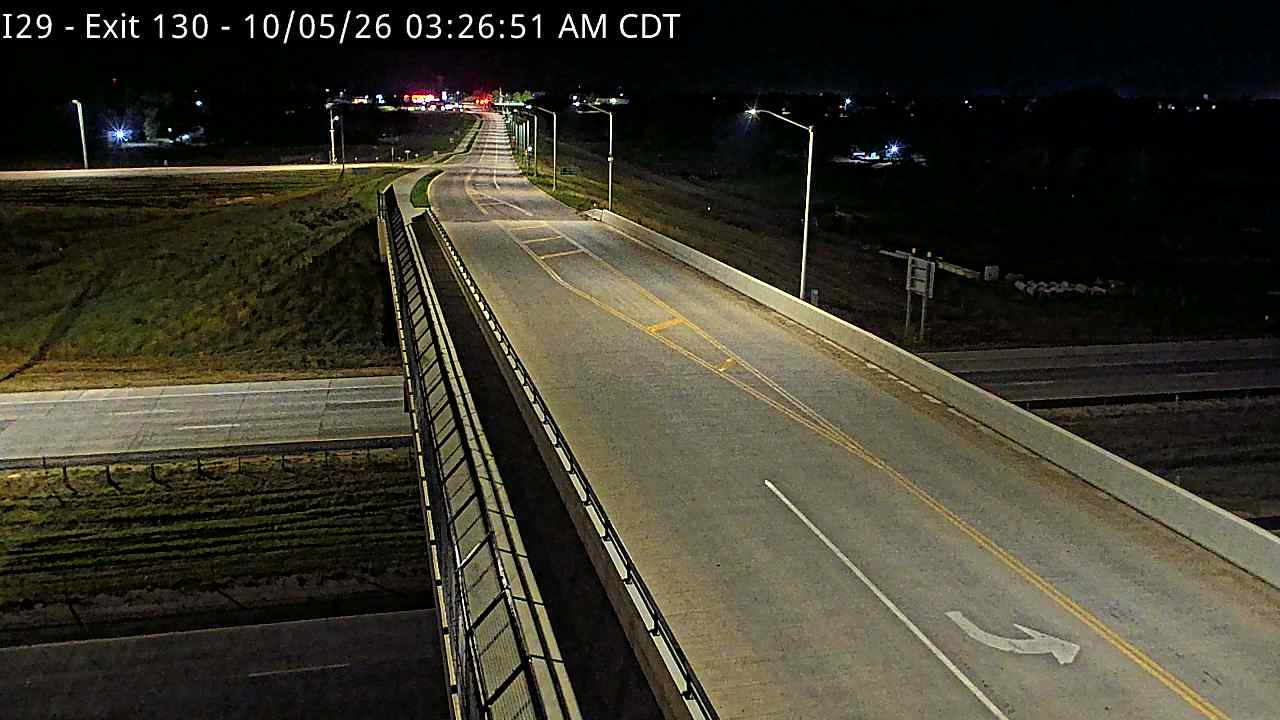 Brookings-5 miles south of town along I-29 @ MP 130 (West) live camera view