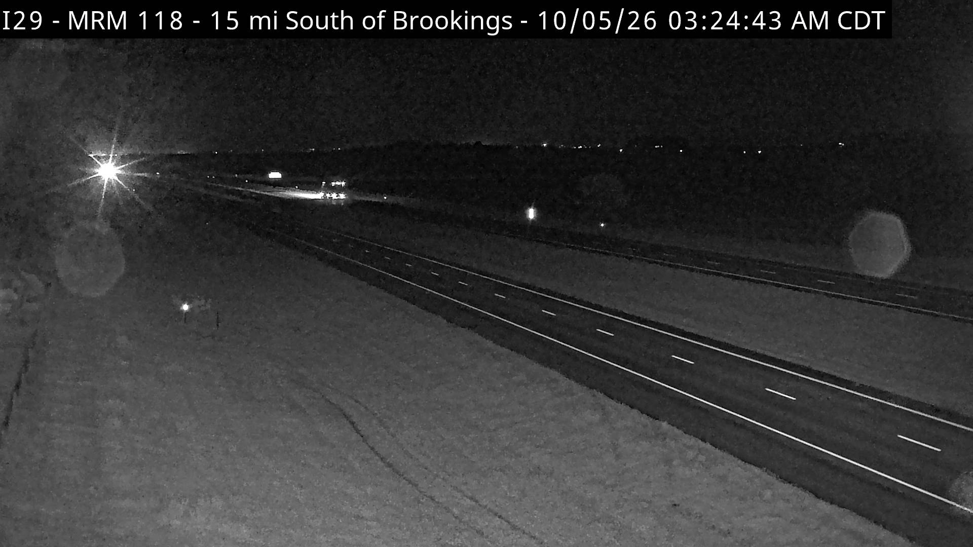 Brookings-15 miles south of town along I-29 @ MP 118 (North) live camera view
