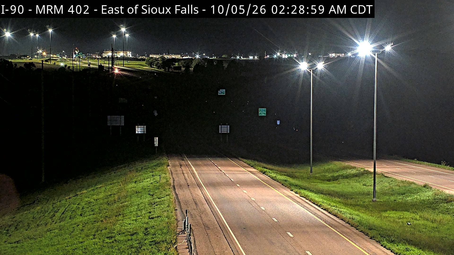 Sioux Falls - east of town along I-90 @ MP 402 (West) live camera view