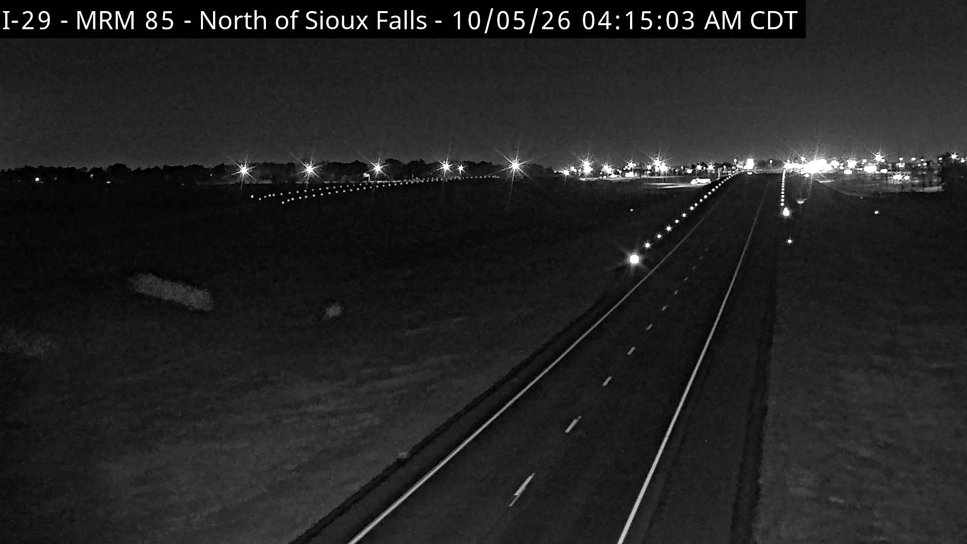 Sioux Falls - north of town along I-29 @ MP 85.3 (South) live camera view