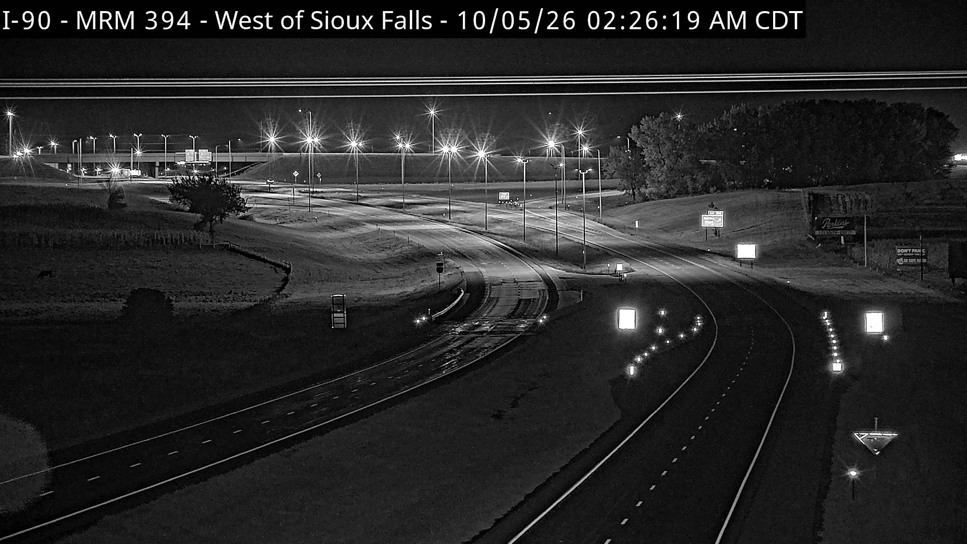 Sioux Falls - west of town along I-90 @ MP 394.4 (East) live camera view