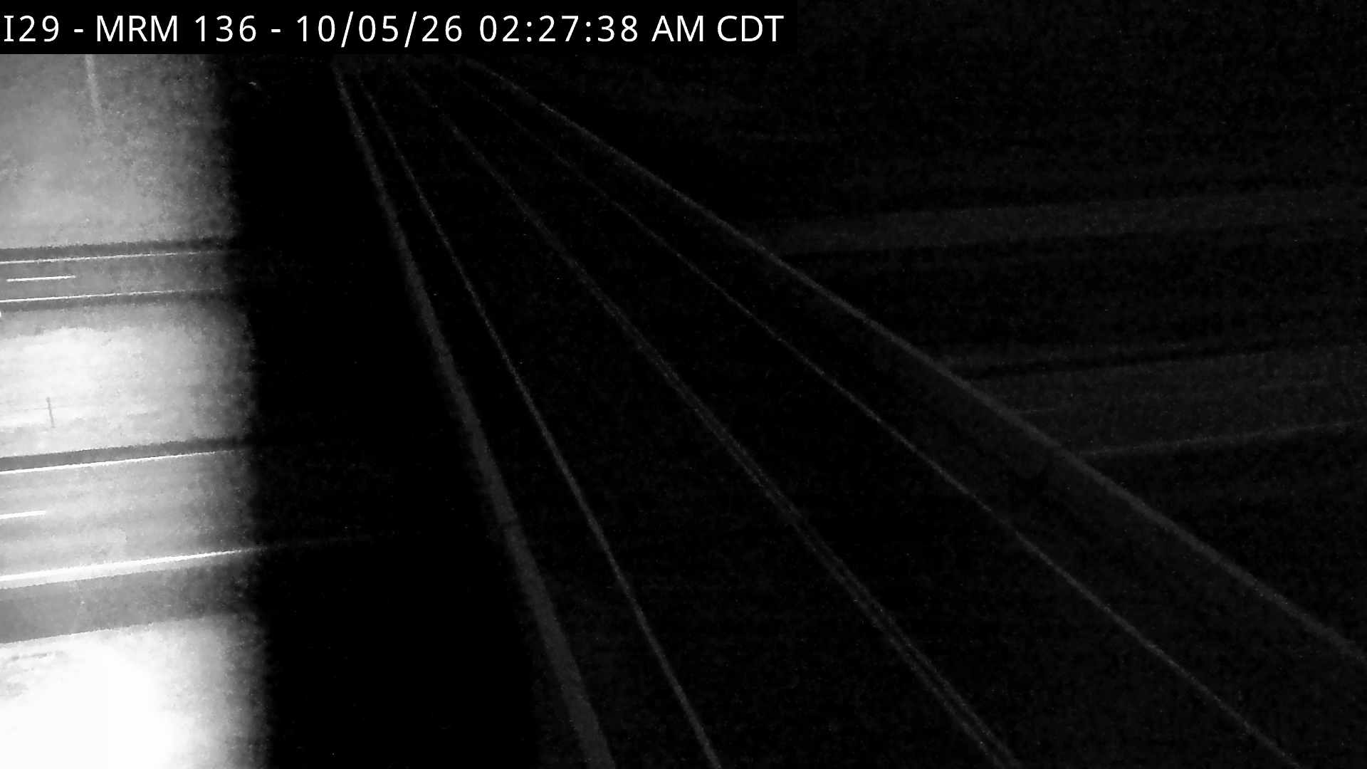 Brookings-3 miles north of town along I-29 @ MP 136 bridge live camera view