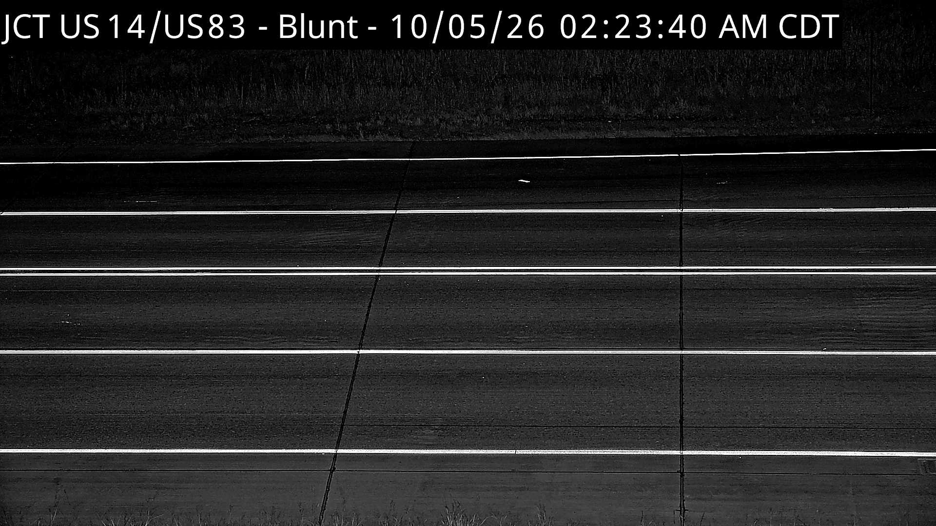 Blunt-4 miles west of town at junction US-14 & US-83 (road surface) live camera view
