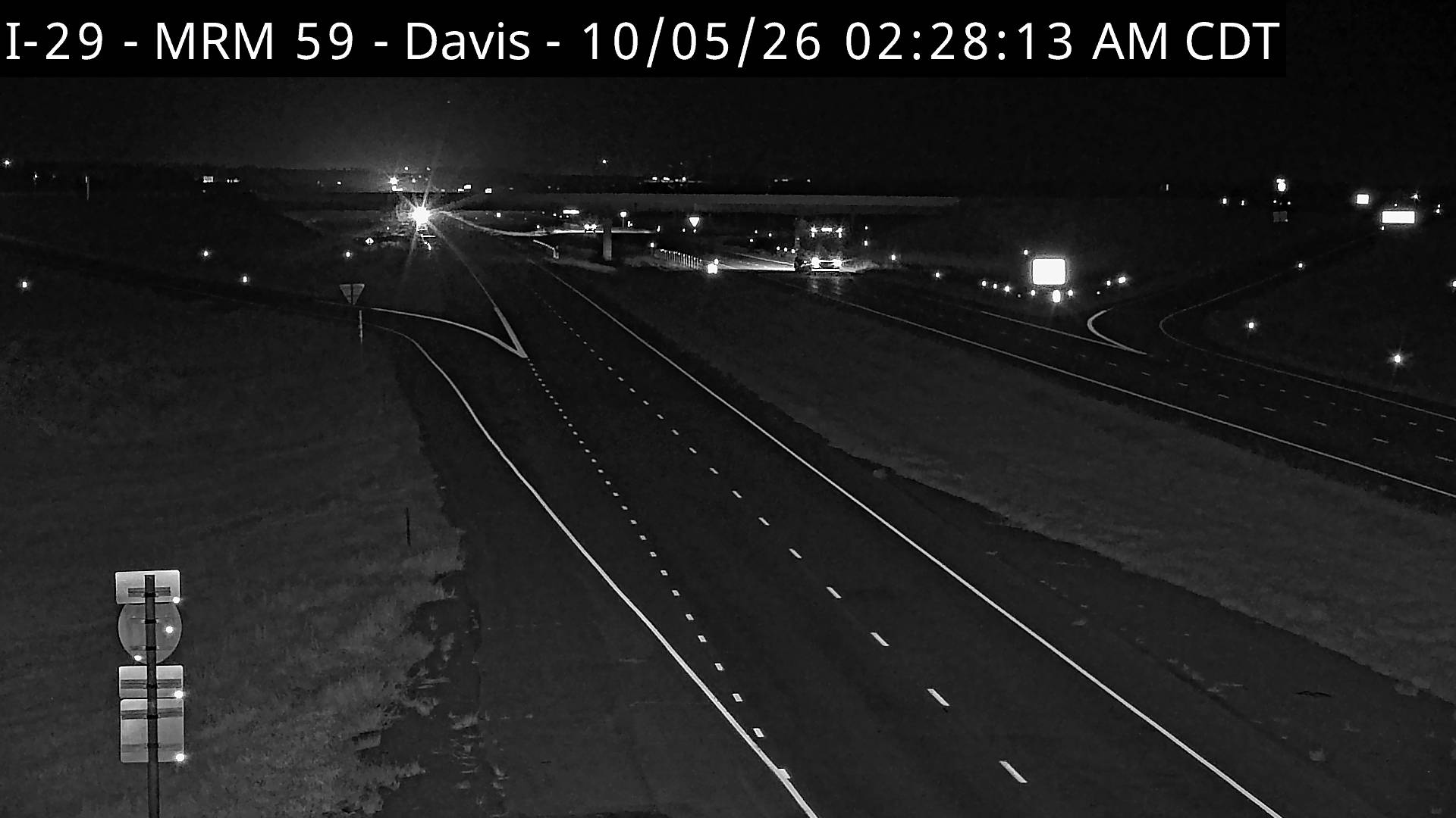Davis - east of town along I-29 @ MP 59 (South) live camera view