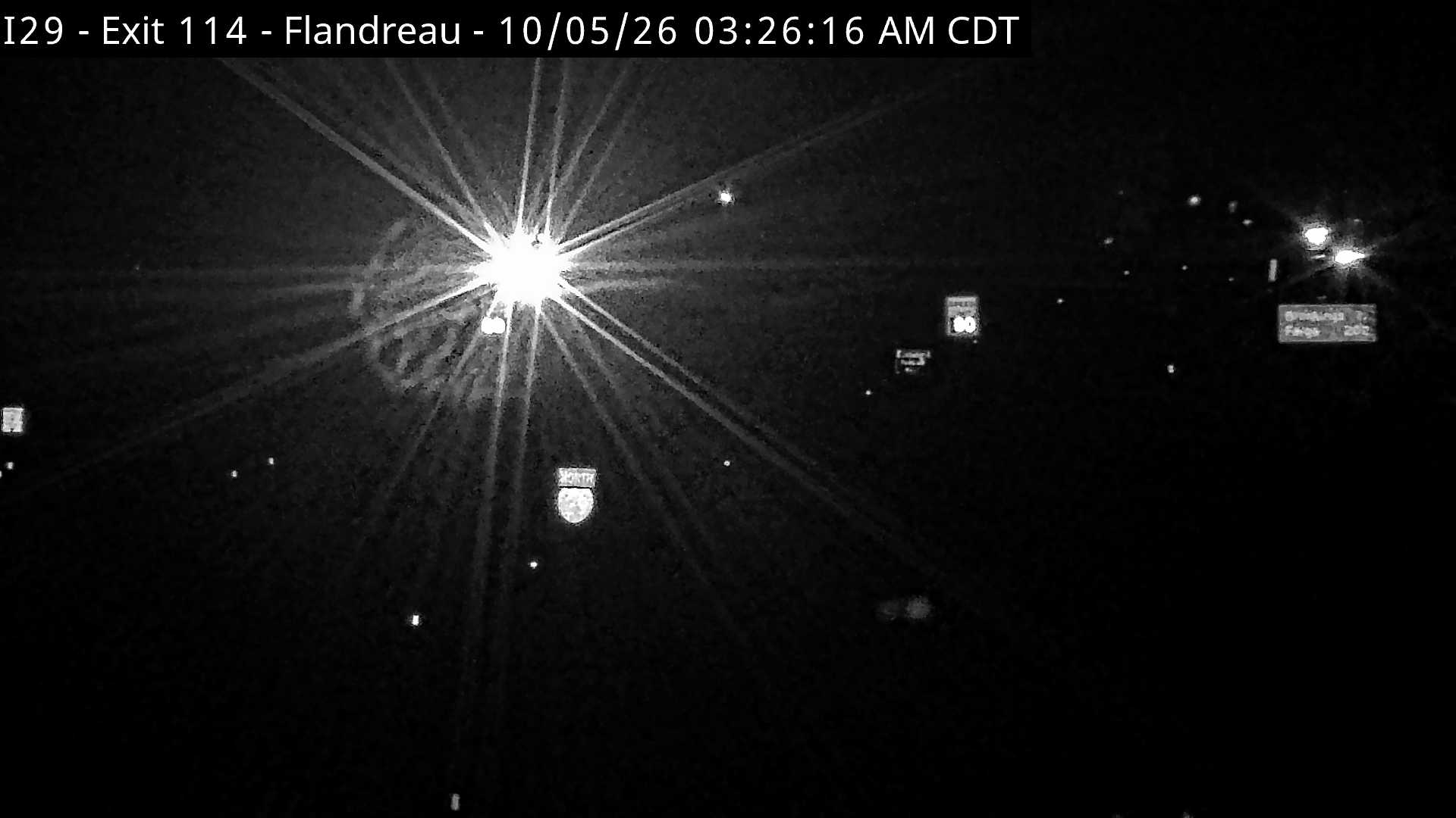 I-29 Exit 114 Flandreau zoom (North) live camera view